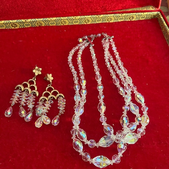 None Jewelry - Iridescent Beaded Necklace and Earring Set